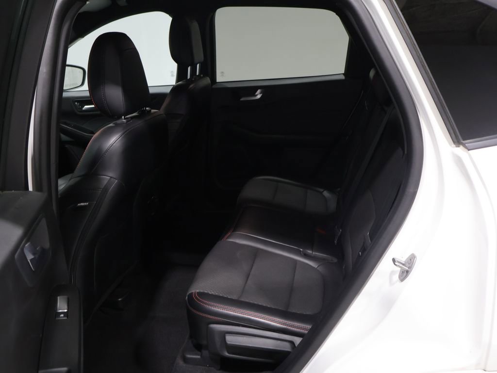 Used 2024 Ford Escape ST-Line image 18