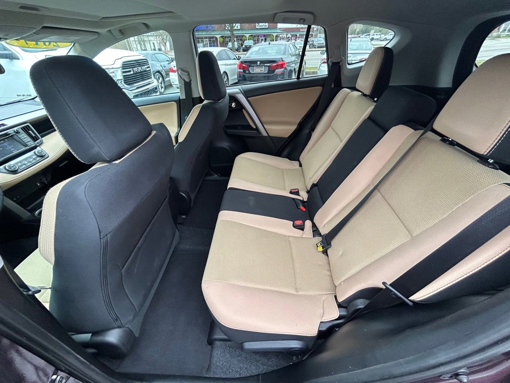 Used 2017 Toyota RAV4 XLE FWD image 29