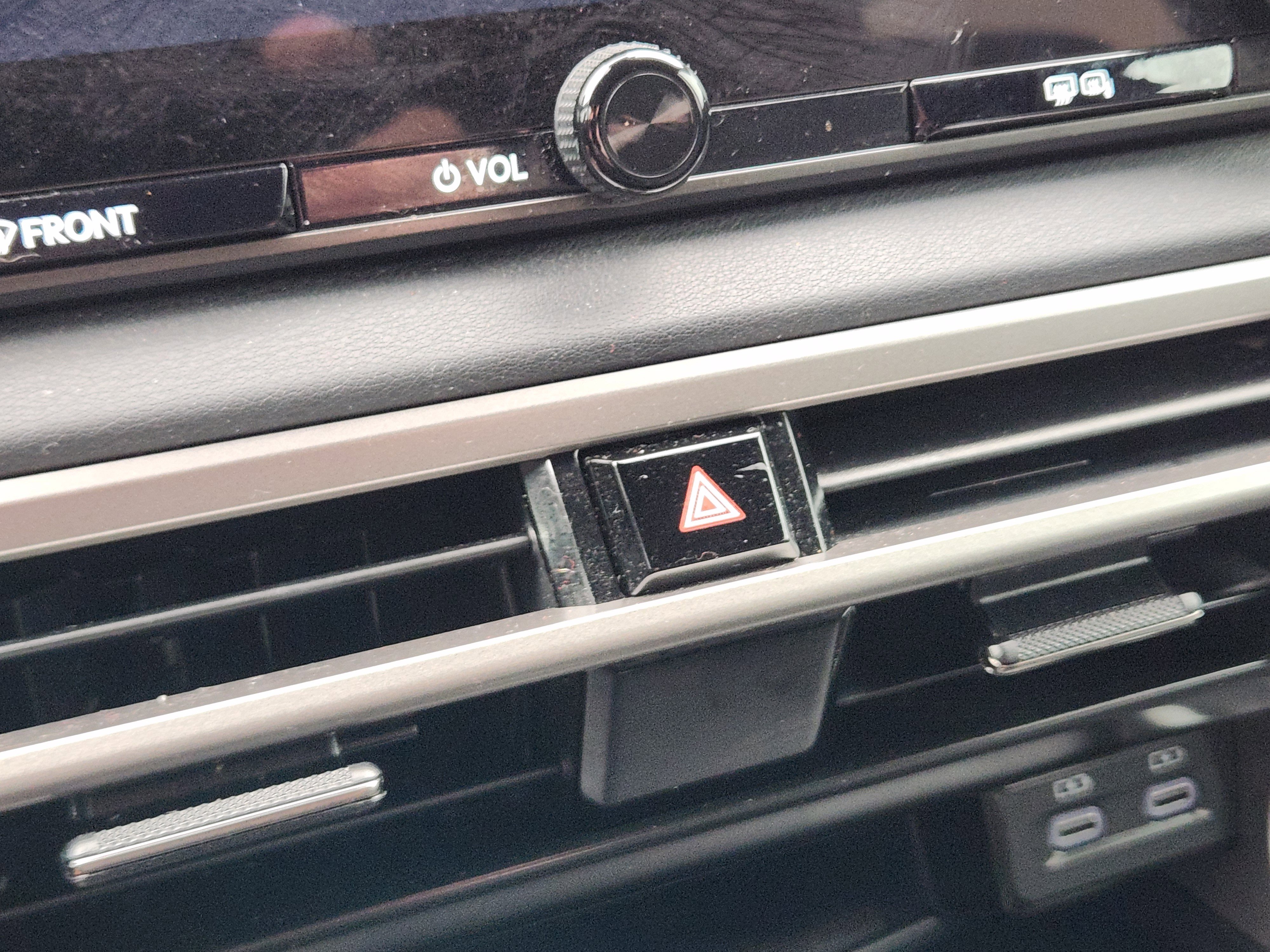 Used 2024 Lexus RX 350 Premium w/ Accessory Package (Z1) image 21