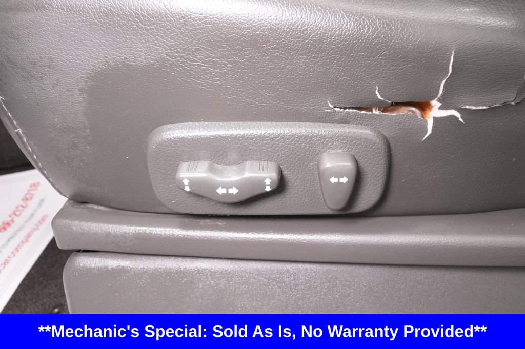 Used 2004 Nissan Titan LE w/ (SAB) Side-Airbag Pkg AWD/4WD image 16