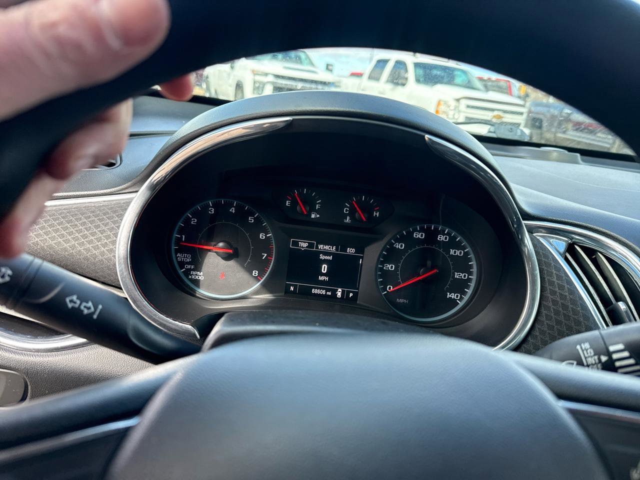 Used 2017 Chevrolet Malibu LT image 10