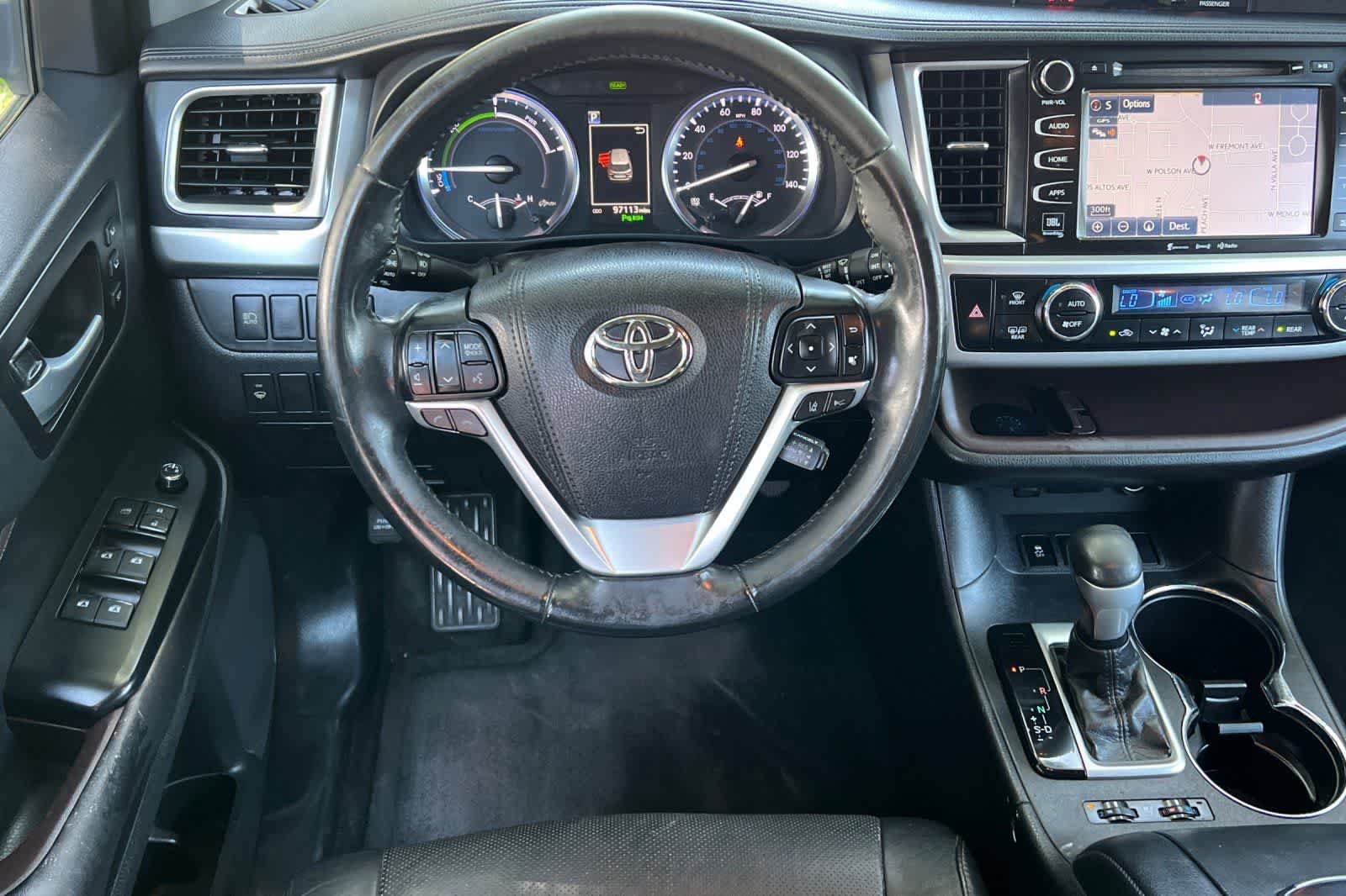 Used 2017 Toyota Highlander Limited w/ Carpet Mat Package AWD/4WD image 16