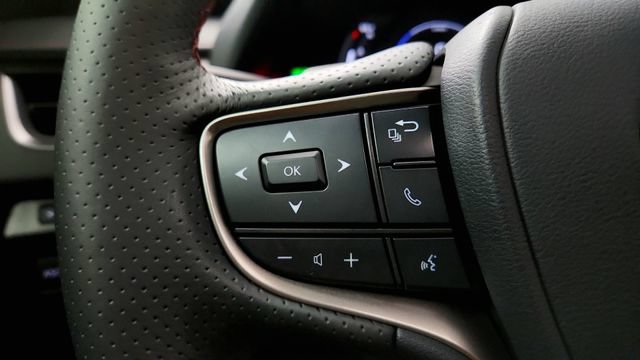 Used 2024 Lexus UX 250h F Sport FWD image 57