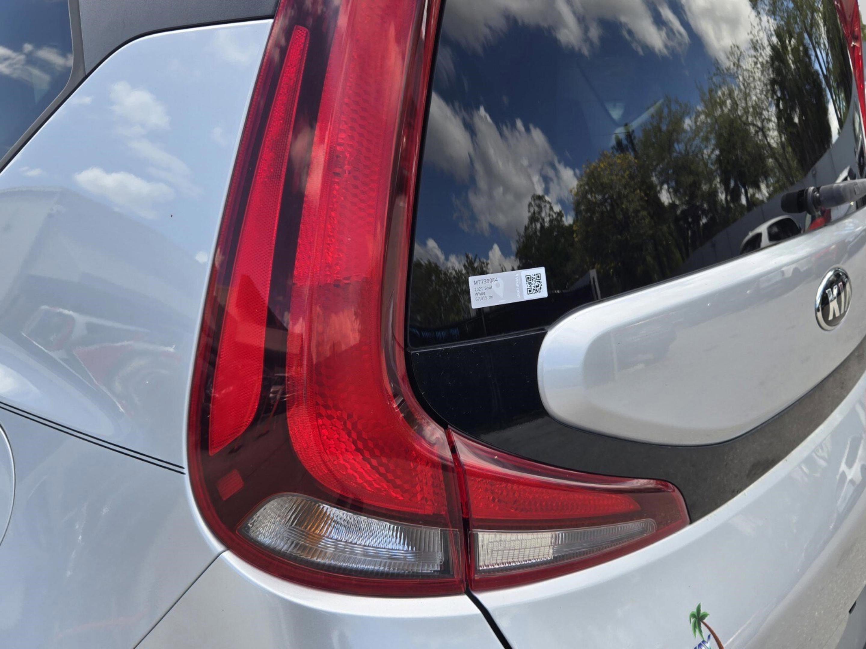 Used 2021 Kia Soul LX image 12