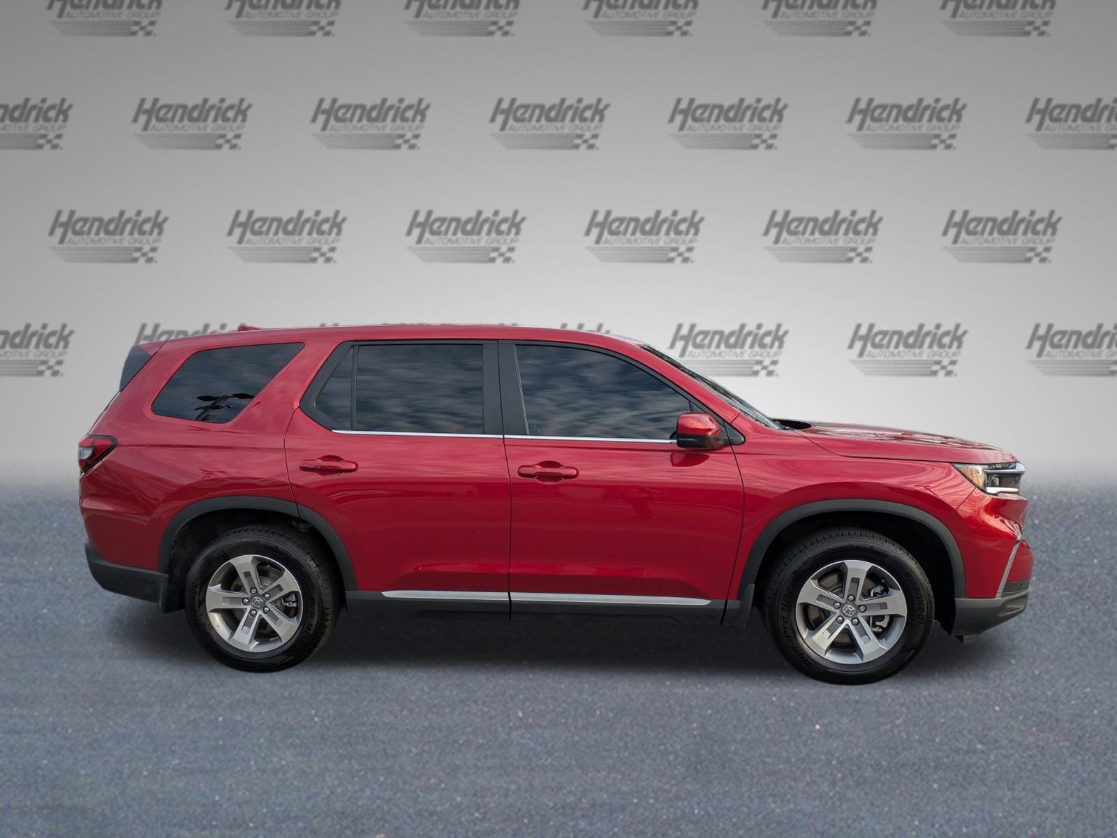 Certified 2025 Honda Pilot EX-L image 3