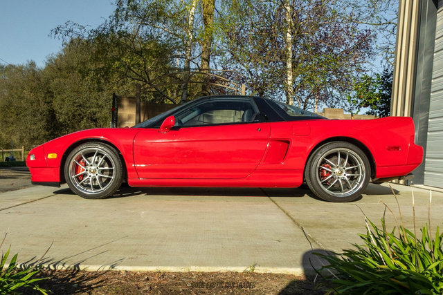 Used 1992 Acura NSX RWD image 3
