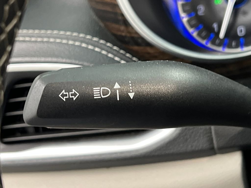 Used 2024 Chrysler Pacifica Limited image 56