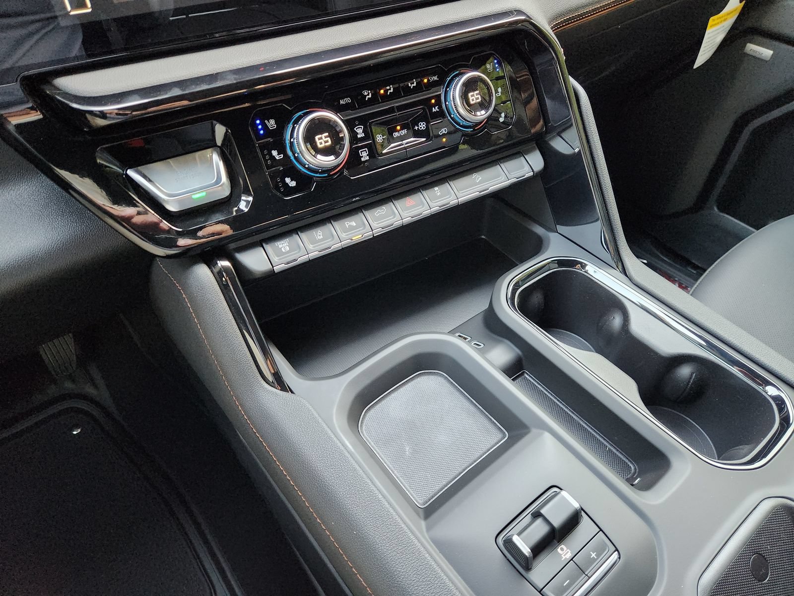 New 2026 GMC Sierra 2500 AT4 w/ AT4 Premium Plus Package AWD/4WD image 23