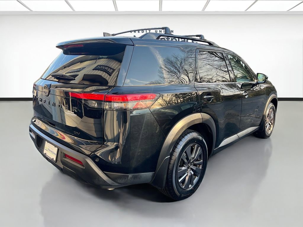 Used 2022 Nissan Pathfinder SV w/ SV Black Package image 6