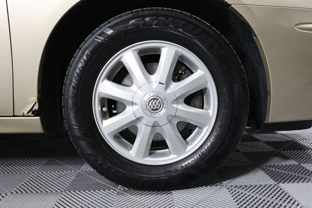 Used 2005 Buick LaCrosse CXL image 6