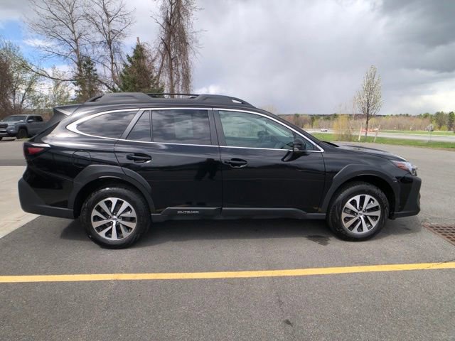 Used 2023 Subaru Outback Premium AWD/4WD image 7