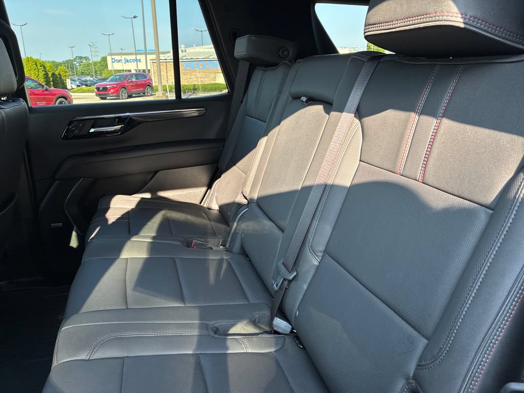 Used 2025 Chevrolet Tahoe RST w/ Comfort Package AWD/4WD image 18