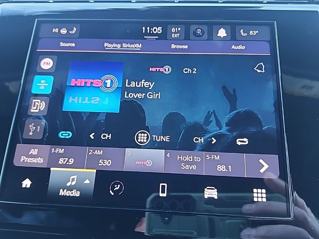 New 2025 Jeep Grand Cherokee Laredo X w/ Luxury Tech Group I AWD/4WD image 36