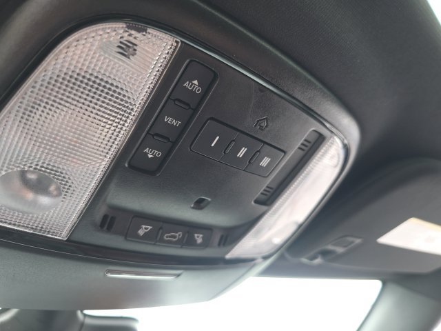 Used 2023 Dodge Durango GT AWD/4WD image 24