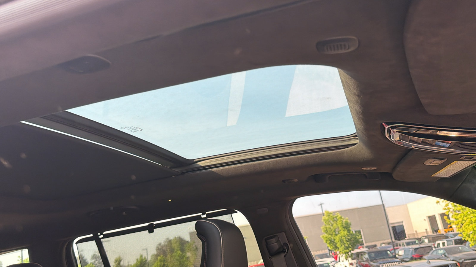 Used 2021 Jeep Grand Cherokee L Summit AWD/4WD image 16
