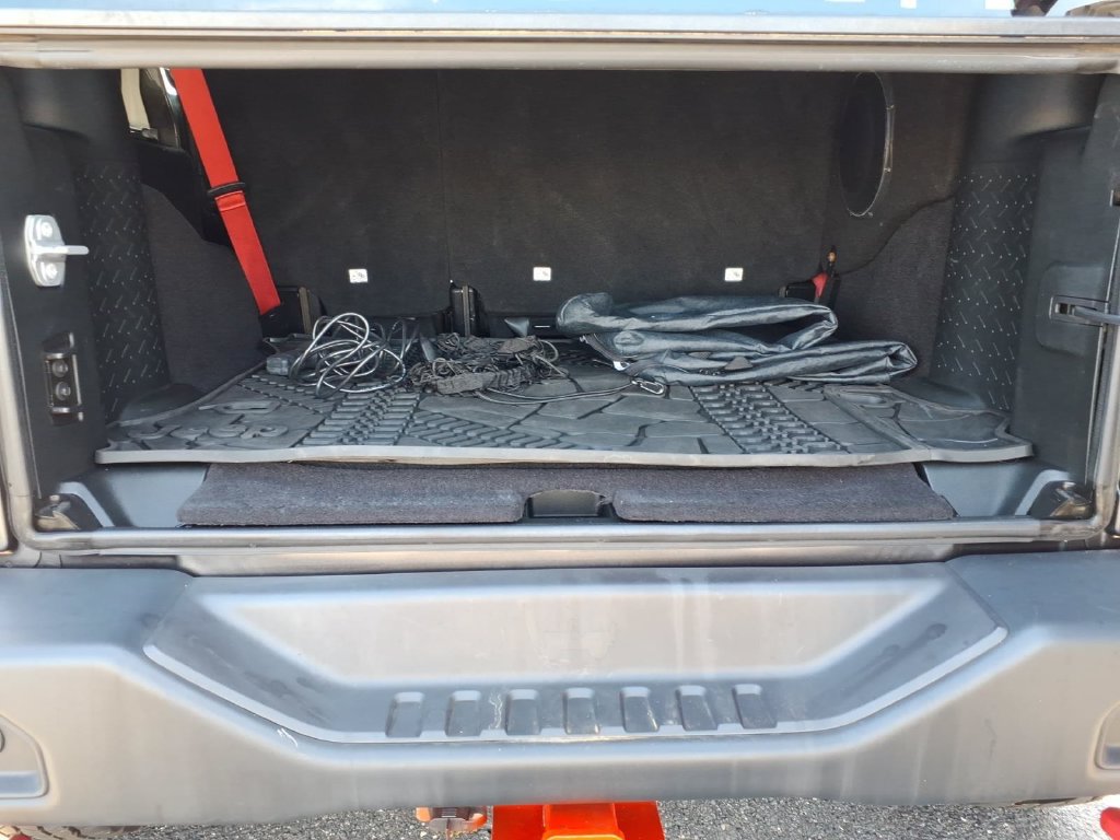 Used 2017 Jeep Wrangler Unlimited Rubicon AWD/4WD image 14