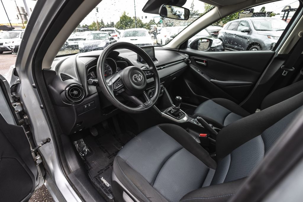 Used 2019 Toyota Yaris L FWD image 18