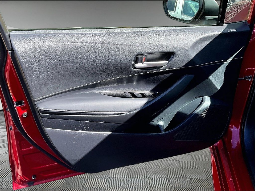 Used 2025 Toyota Corolla SE FWD image 8