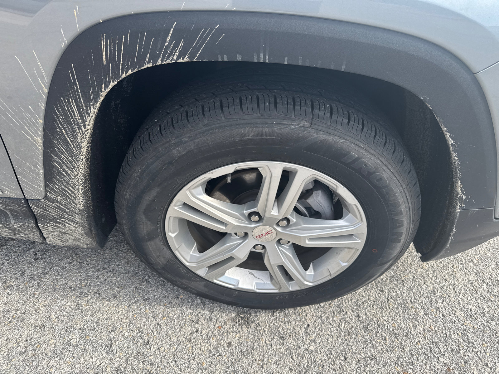 Used 2024 GMC Terrain SLE image 12