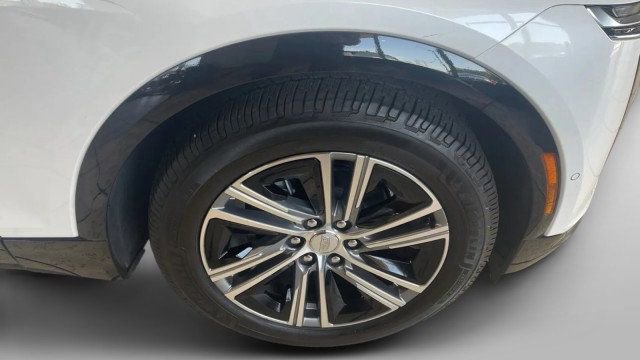 Used 2024 Cadillac Lyriq Luxury RWD image 4