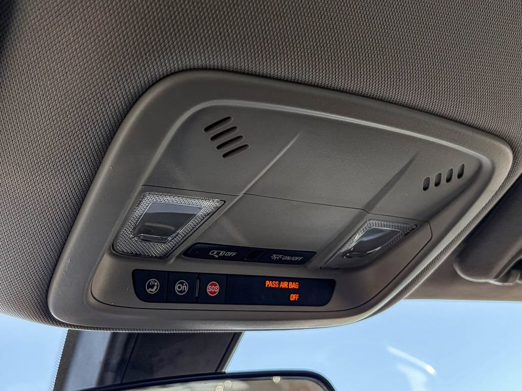 Used 2018 Chevrolet Malibu LT image 34