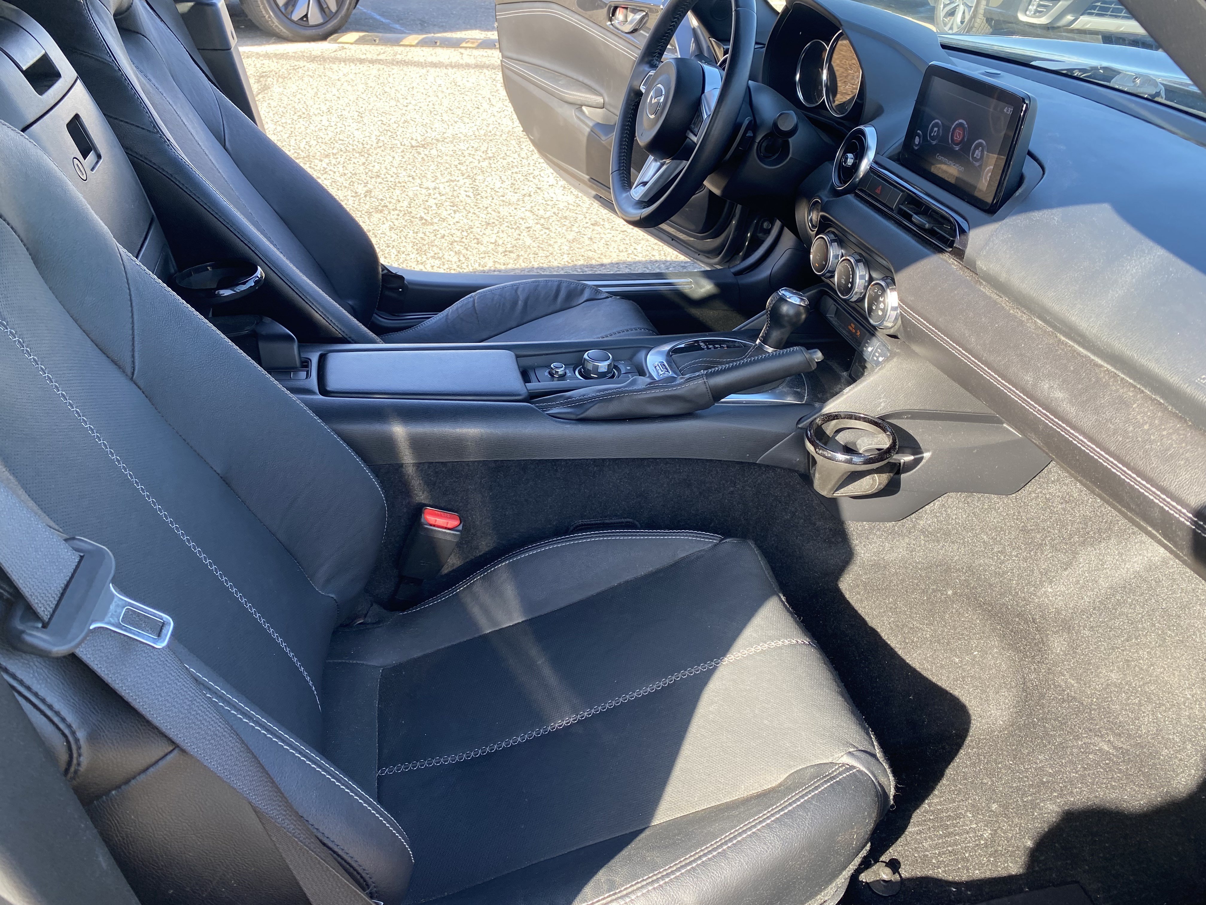Used 2022 MAZDA MX-5 Miata Grand Touring w/ Weather Package RWD image 20