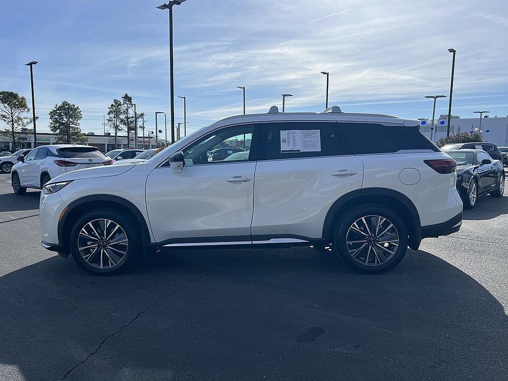 Used 2026 INFINITI QX60 Luxe w/ Cargo Package image 6