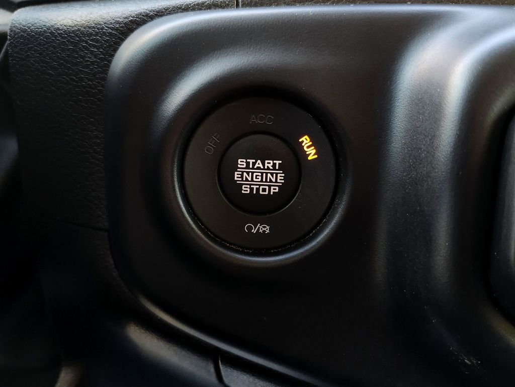 Used 2022 Jeep Gladiator Sport image 24