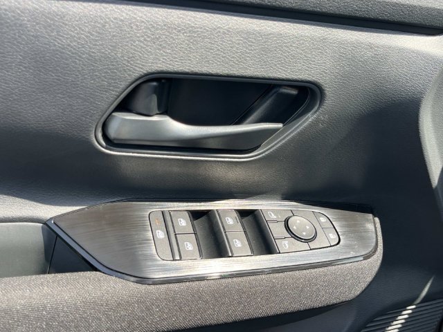 New 2026 Nissan Kicks S FWD image 20