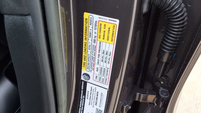 Used 2023 Volvo XC90 B6 Ultimate w/ Lounge Package image 31