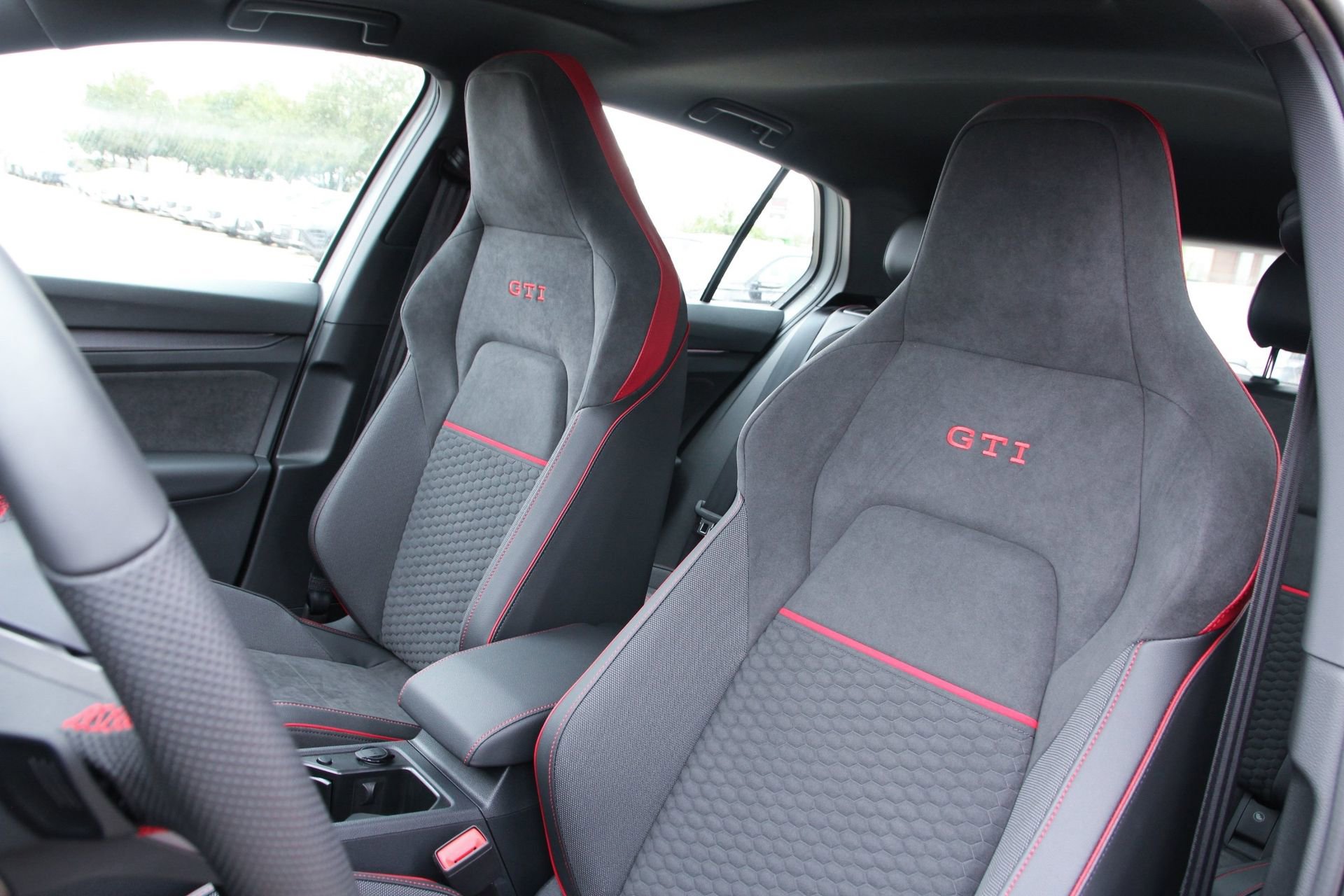 New 2026 Volkswagen GTI SE FWD image 11