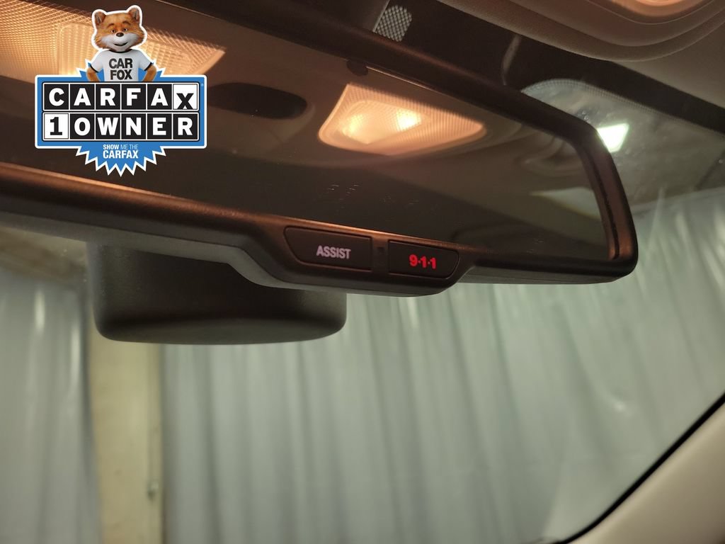 Used 2018 Jeep Cherokee Latitude Plus w/ Comfort/Convenience Group FWD image 21