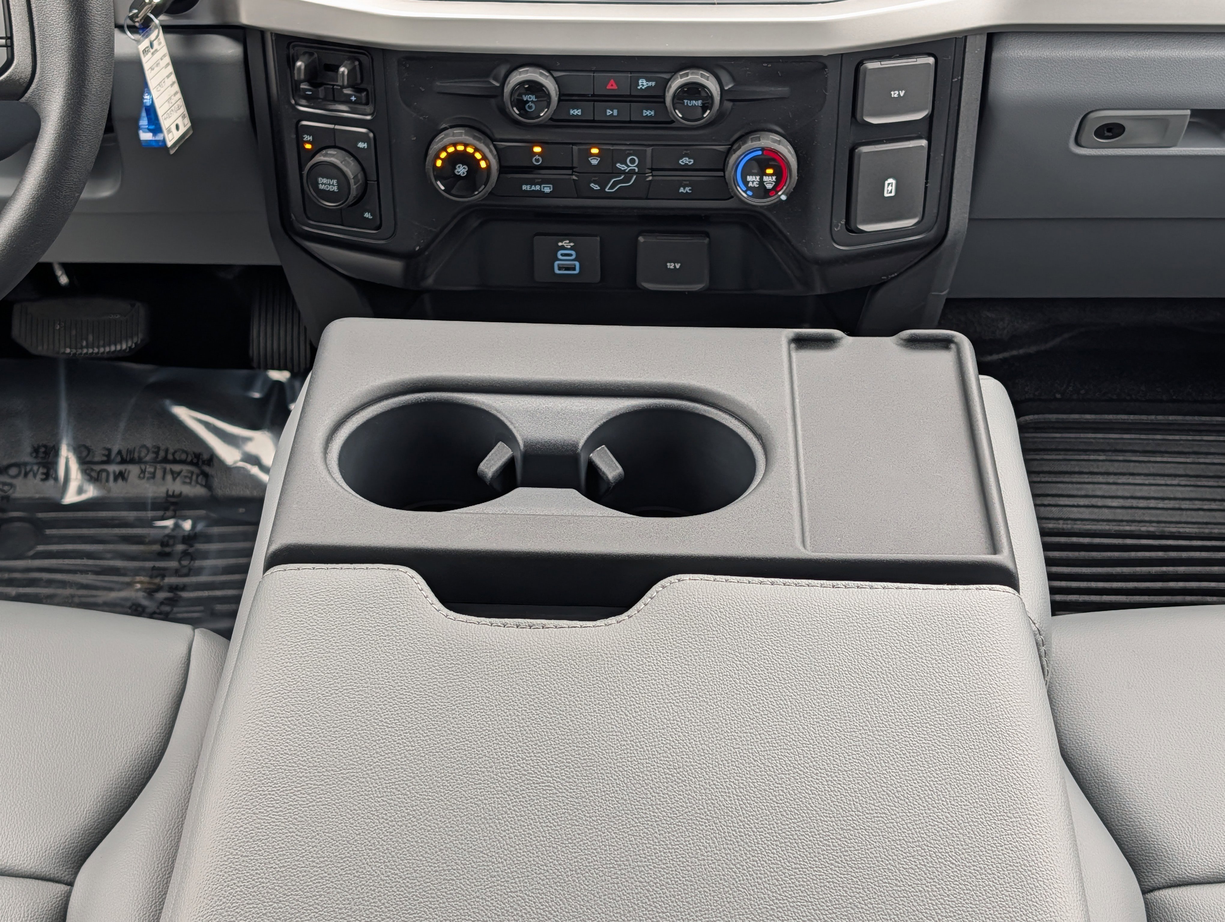 New 2026 Ford F350 XL w/ XL Chrome Package AWD/4WD image 19
