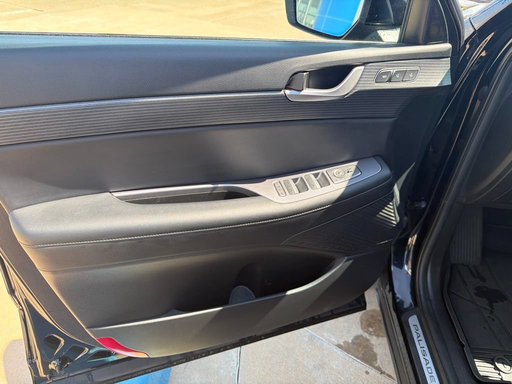 Used 2024 Hyundai Palisade Limited AWD/4WD image 18
