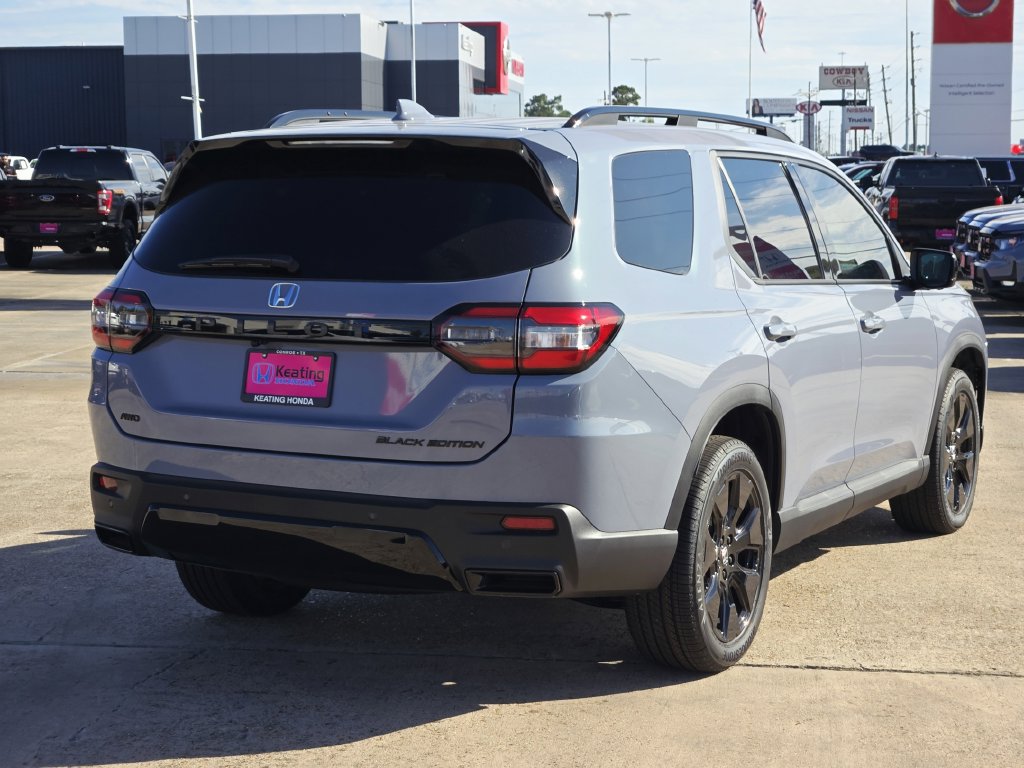 New 2026 Honda Pilot Black Edition image 4
