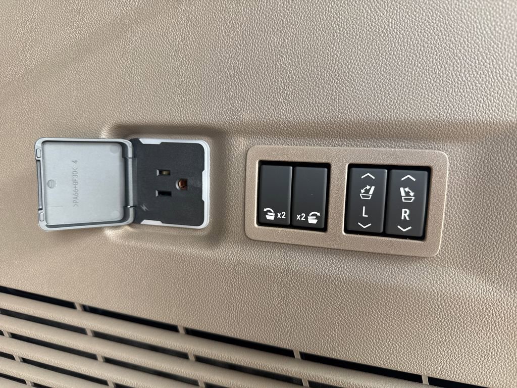 New 2026 GMC Yukon XL Denali AWD/4WD image 46