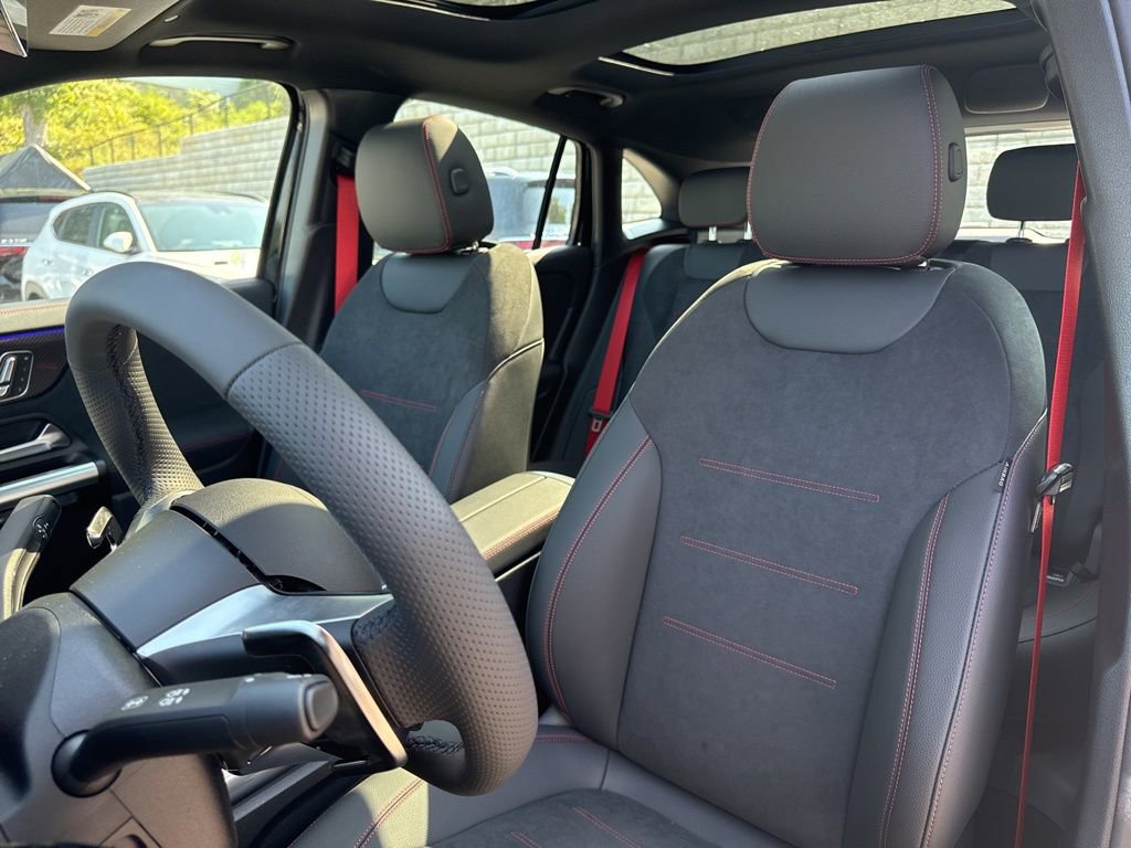 New 2026 Mercedes-Benz GLA 35 AMG 4MATIC image 29