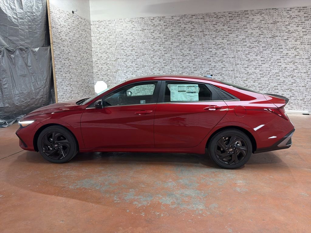 New 2026 Hyundai Elantra SEL Sport image 4