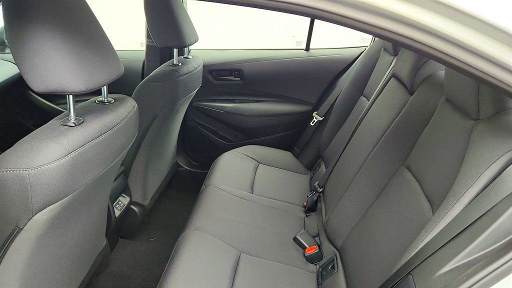 Used 2026 Toyota Corolla LE FWD image 19