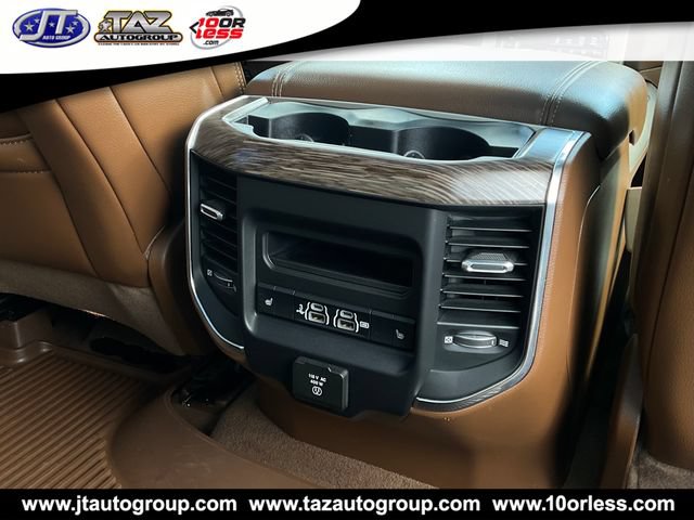 Used 2019 RAM 1500 Laramie AWD/4WD image 18