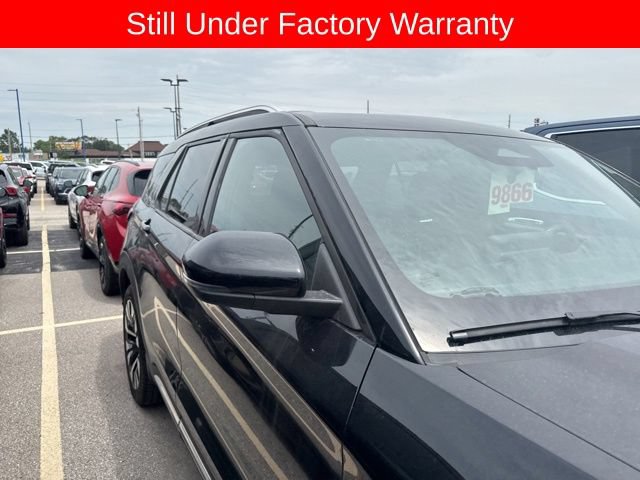 Used 2025 Ford Explorer Platinum w/ LUX Leather Package AWD/4WD image 6