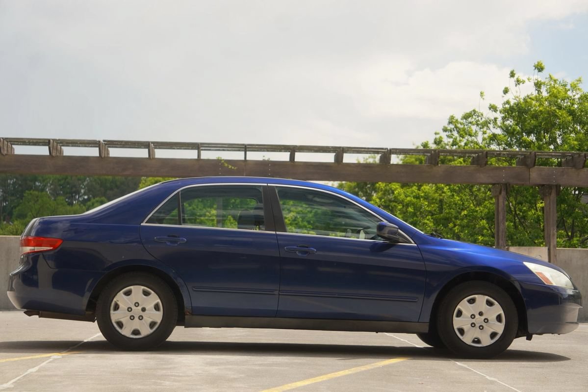 Used 2004 Honda Accord LX image 22