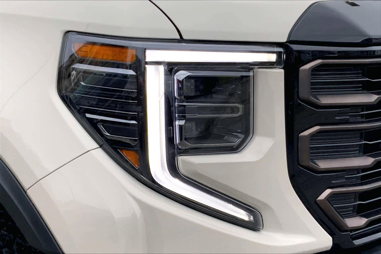 Used 2026 GMC Sierra 1500 AT4X AWD/4WD image 26