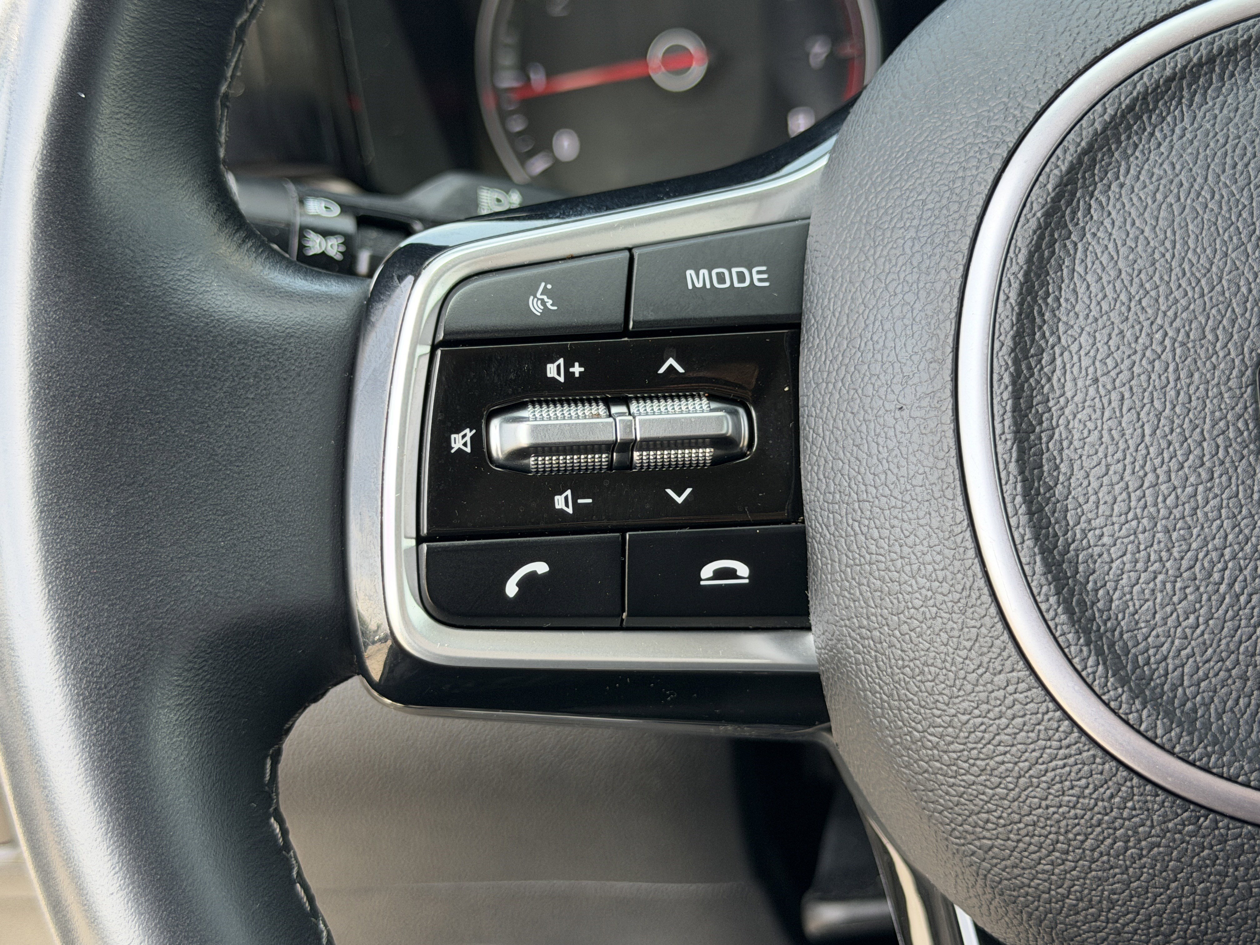 Certified 2023 Kia Sorento X-Line EX AWD/4WD image 20