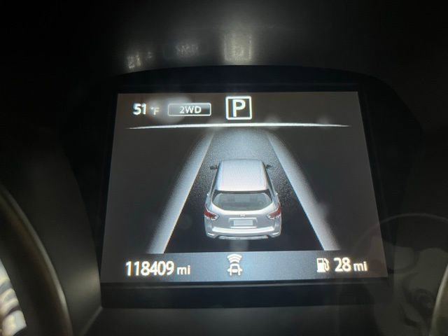 Used 2018 Nissan Pathfinder SV image 16