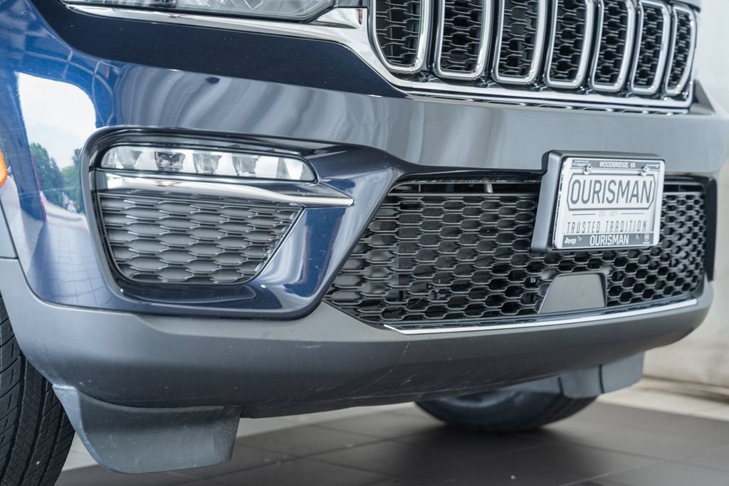 Certified 2023 Jeep Grand Cherokee Limited AWD/4WD image 14