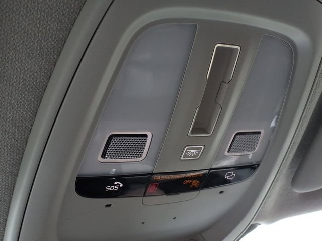 Used 2023 Volvo XC40 B5 Plus w/ Driver Assist Package image 14