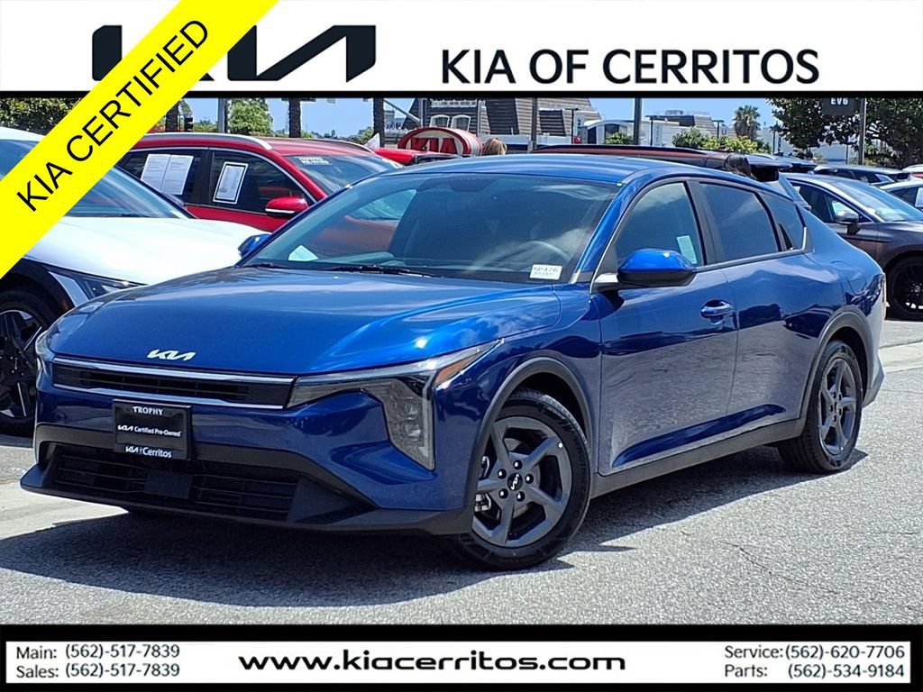 Certified 2025 Kia K4 FWD image 1