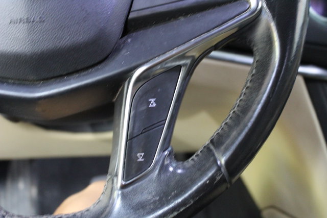 Used 2019 Cadillac XT5 FWD image 18