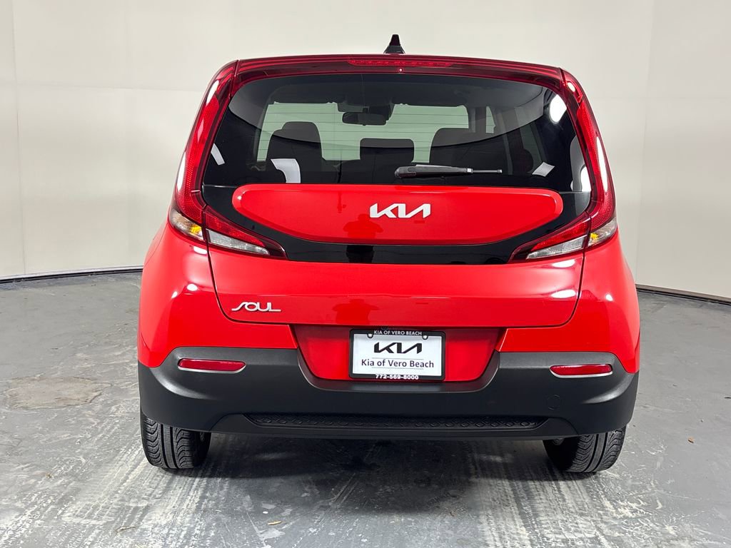 Used 2022 Kia Soul LX w/ Technology Package image 6
